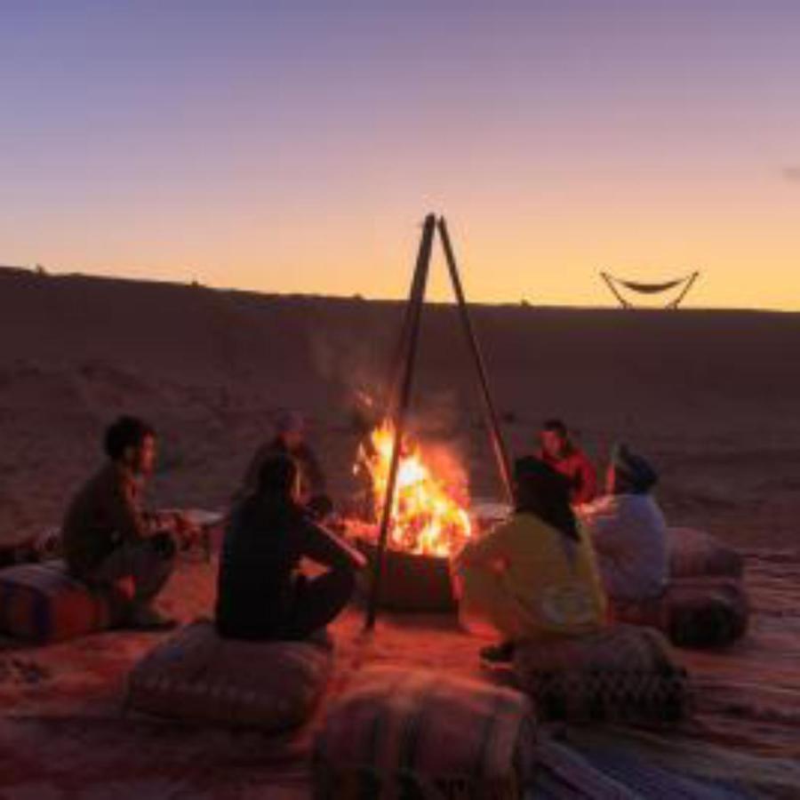 ホテルErg Chebbi Camel Trek Camp メルズーガ エクステリア 写真