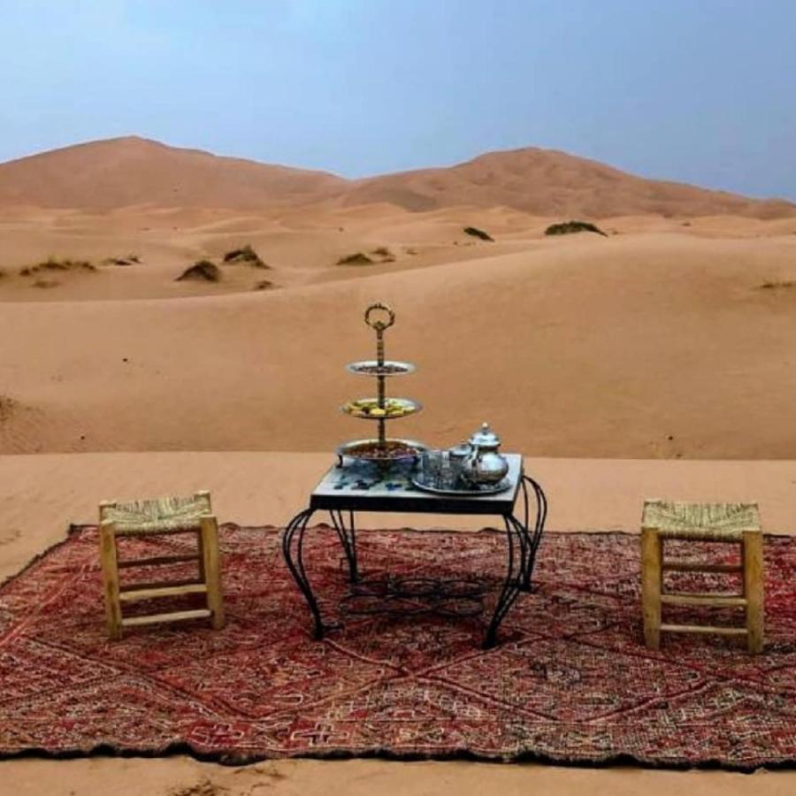 ホテルErg Chebbi Camel Trek Camp メルズーガ エクステリア 写真